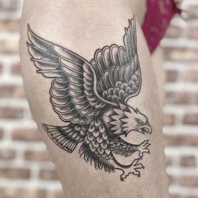 Tattoo Studio Ink &amp; Intuition Tattoo Artiest Cleo Vlaming Traditionele Adelaar Tattoo