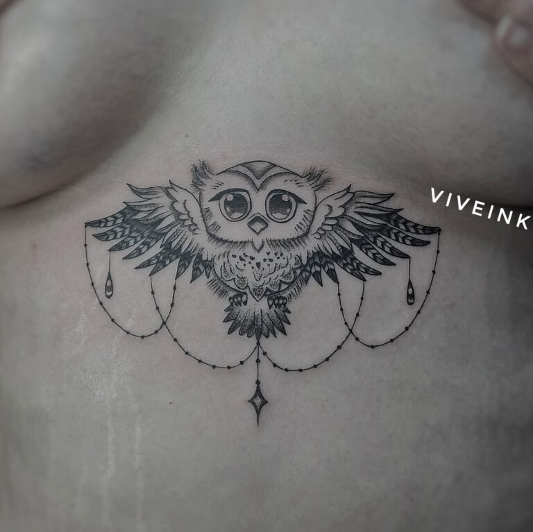 Victoria Veerkamp Tattoo Artiest Amsterdam Tattoo Studio Ink & Intuition Blackwork Geometric Style Tattoos Ornamenal Tattoos Mandala Tattoos Floral Tattoo Artist