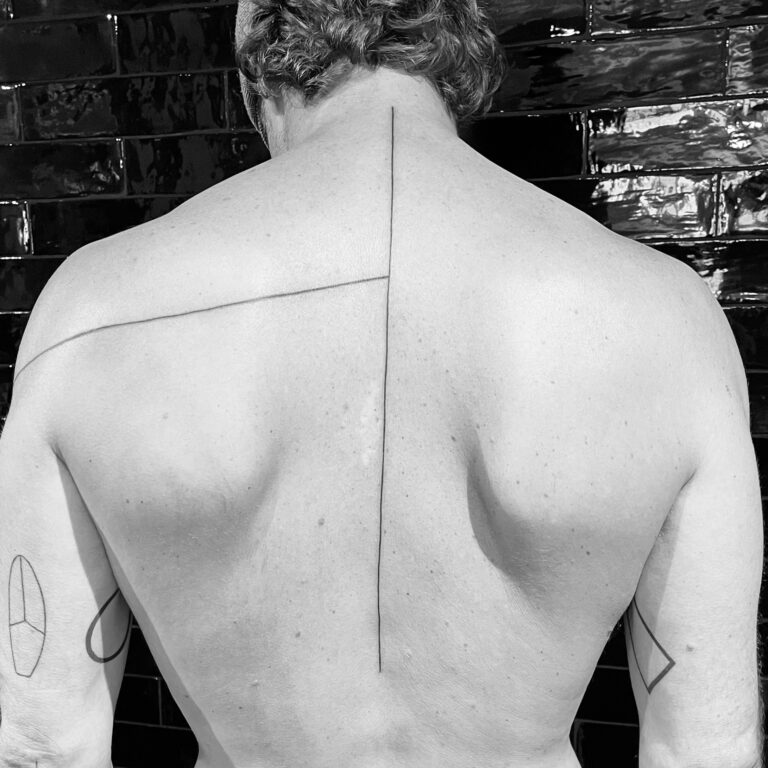 abstract pure line tattoo by Cleo Vlaming