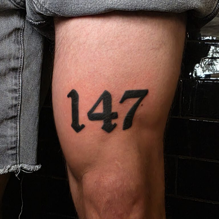 number 147 tattoo by Kjell Ziesemer Tattoo Artist Amsterdam bij Ink & Intuition